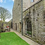 2 Bed In Skipton Oc-94261 *
