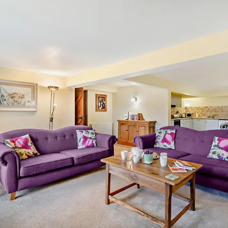 2 Bed In Skipton Oc-94261 *