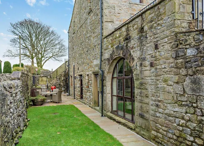 2 Bed In Skipton Oc-94261 *