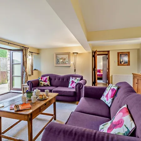 2 Bed In Skipton Oc-94261 *