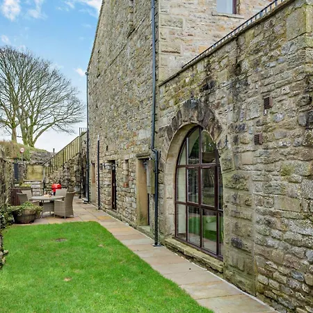 2 Bed In Skipton Oc-94261 *
